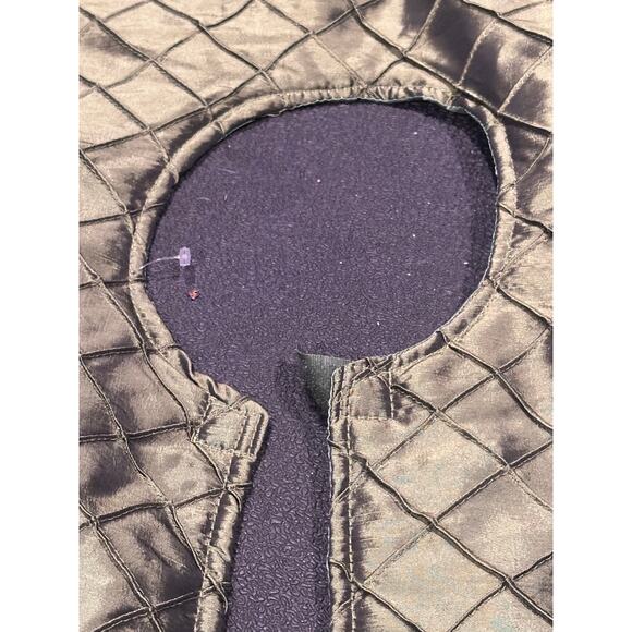 56" Luxury Velvet Silk Like Feathers Christmas Tree Skirt green Advance Concept - Picture 8 of 15